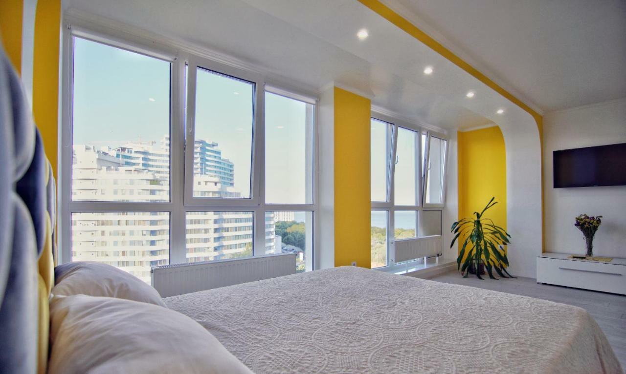 Литературная Улица Апартаменты Odessa Exterior foto